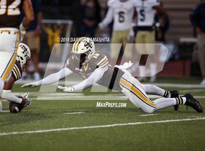 Thumbnail 2 in Notre Dame (SO) @ Saint Francis (Honor Bowl) photogallery.