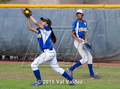 Thumbnail 1 in Tucson High Magnet School vs Marana (Tucson Badger Invitational) photogallery.