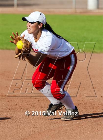 Thumbnail 3 in Tucson High Magnet School vs Marana (Tucson Badger Invitational) photogallery.