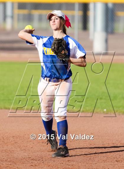 Thumbnail 2 in Tucson High Magnet School vs Marana (Tucson Badger Invitational) photogallery.