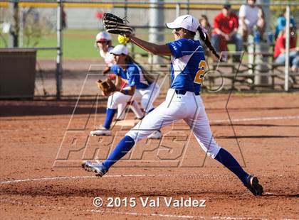 Thumbnail 1 in Tucson High Magnet School vs Marana (Tucson Badger Invitational) photogallery.