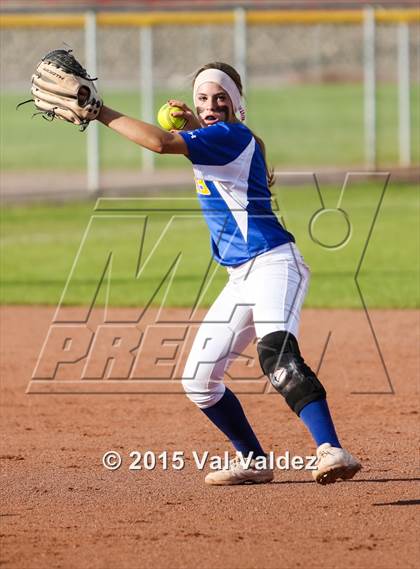 Thumbnail 3 in Tucson High Magnet School vs Marana (Tucson Badger Invitational) photogallery.