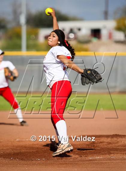 Thumbnail 1 in Tucson High Magnet School vs Marana (Tucson Badger Invitational) photogallery.
