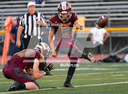 Thumbnail 3 in St. Genevieve @ Simi Valley photogallery.