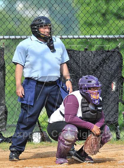 Thumbnail 3 in White Plains vs Lincoln (Section 1 Class AA First Round) photogallery.