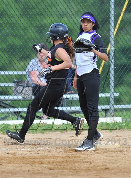 Thumbnail 1 in White Plains vs Lincoln (Section 1 Class AA First Round) photogallery.