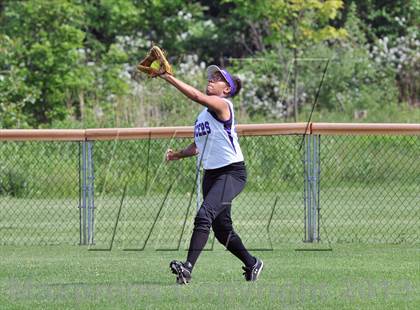 Thumbnail 2 in White Plains vs Lincoln (Section 1 Class AA First Round) photogallery.