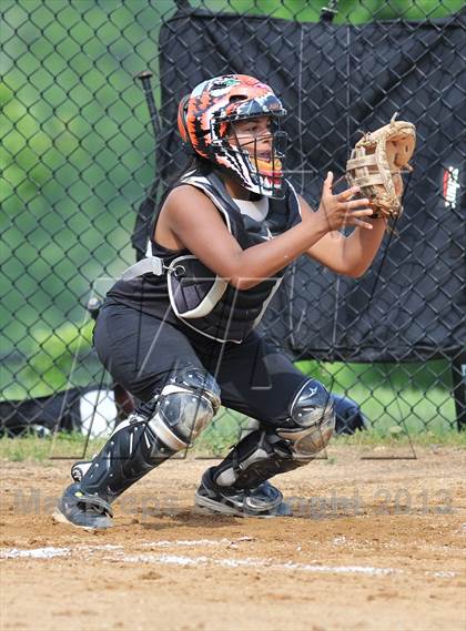 Thumbnail 3 in White Plains vs Lincoln (Section 1 Class AA First Round) photogallery.