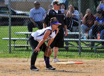 Thumbnail 3 in White Plains vs Lincoln (Section 1 Class AA First Round) photogallery.