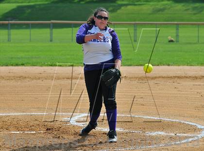 Thumbnail 2 in White Plains vs Lincoln (Section 1 Class AA First Round) photogallery.
