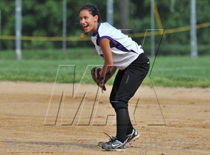 Thumbnail 1 in White Plains vs Lincoln (Section 1 Class AA First Round) photogallery.