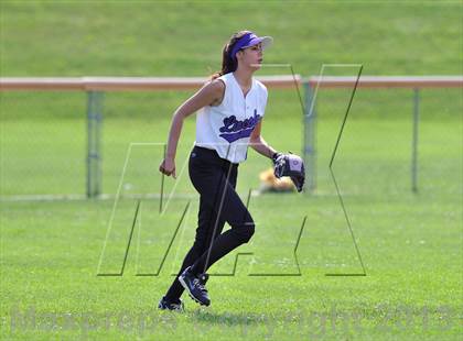Thumbnail 3 in White Plains vs Lincoln (Section 1 Class AA First Round) photogallery.