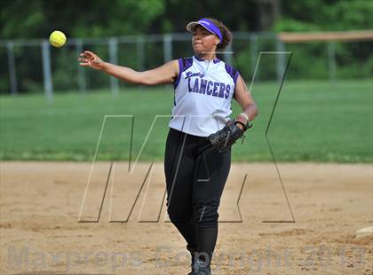Thumbnail 2 in White Plains vs Lincoln (Section 1 Class AA First Round) photogallery.