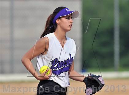 Thumbnail 3 in White Plains vs Lincoln (Section 1 Class AA First Round) photogallery.