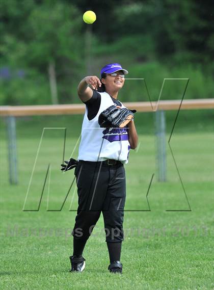 Thumbnail 2 in White Plains vs Lincoln (Section 1 Class AA First Round) photogallery.