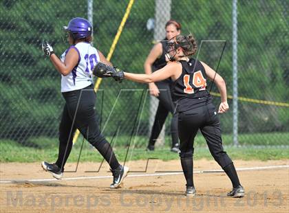 Thumbnail 2 in White Plains vs Lincoln (Section 1 Class AA First Round) photogallery.