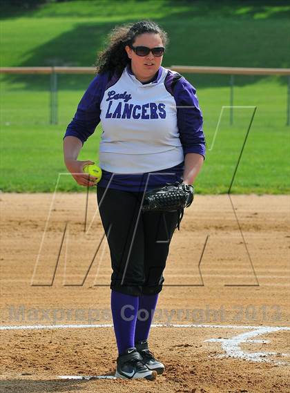 Thumbnail 2 in White Plains vs Lincoln (Section 1 Class AA First Round) photogallery.