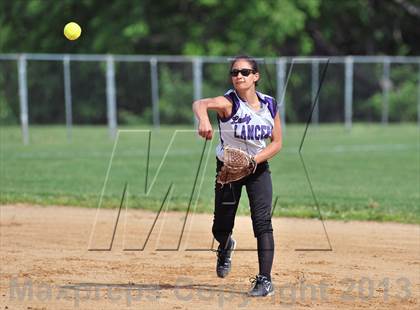 Thumbnail 3 in White Plains vs Lincoln (Section 1 Class AA First Round) photogallery.