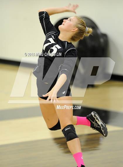 Thumbnail 3 in El Dorado @ Foothill photogallery.