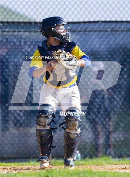Thumbnail 2 in West Islip vs Eastport South Manor (Section XI Class AA Finals) photogallery.