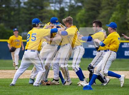 Thumbnail 3 in West Islip vs Eastport South Manor (Section XI Class AA Finals) photogallery.