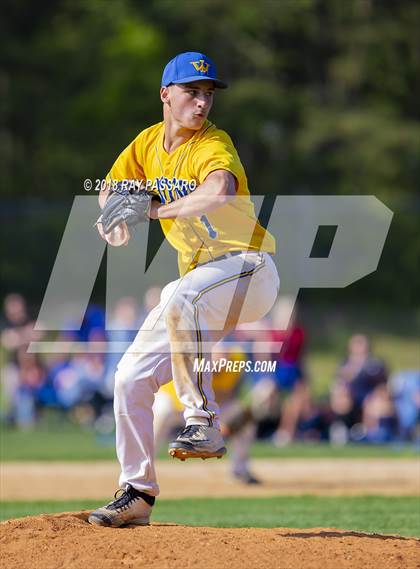 Thumbnail 2 in West Islip vs Eastport South Manor (Section XI Class AA Finals) photogallery.