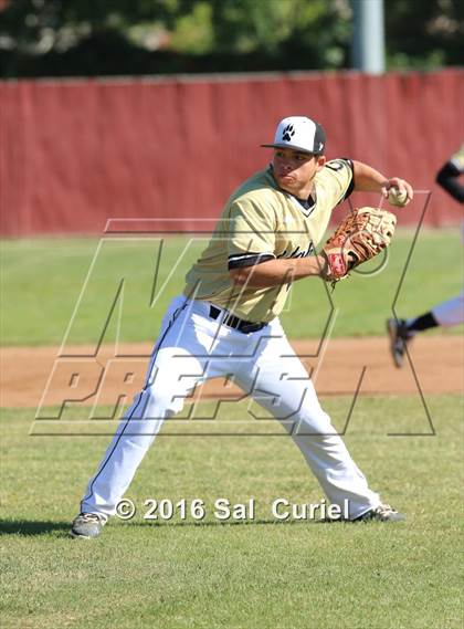 Thumbnail 2 in Lompoc vs. Calabasas photogallery.
