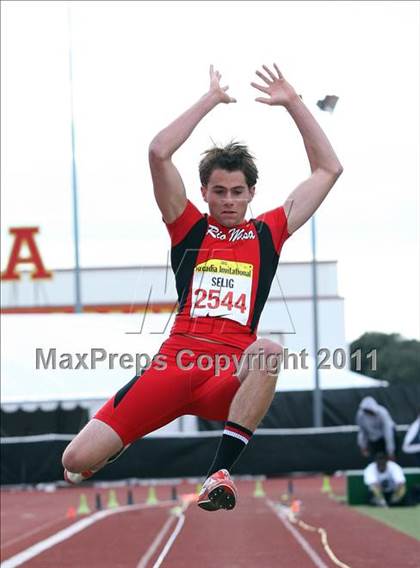 Thumbnail 2 in 44th Arcadia Invitational photogallery.