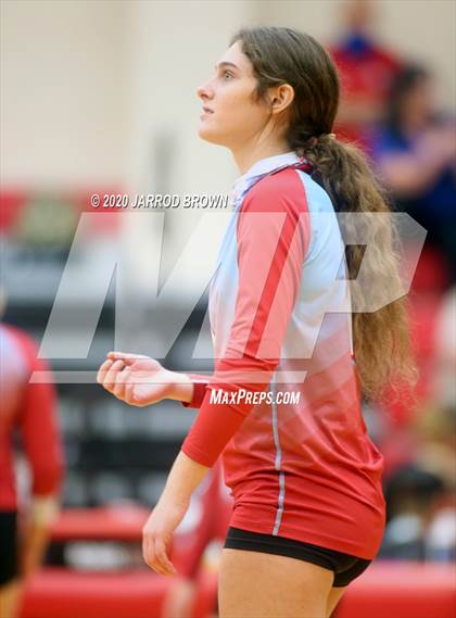 Thumbnail 2 in Bridge City vs Lumberton photogallery.