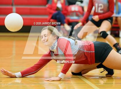 Thumbnail 3 in Bridge City vs Lumberton photogallery.