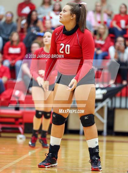 Thumbnail 3 in Bridge City vs Lumberton photogallery.