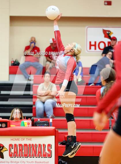 Thumbnail 1 in Bridge City vs Lumberton photogallery.