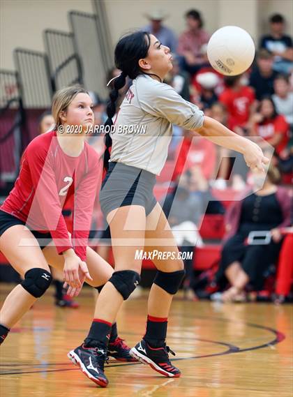 Thumbnail 1 in Bridge City vs Lumberton photogallery.
