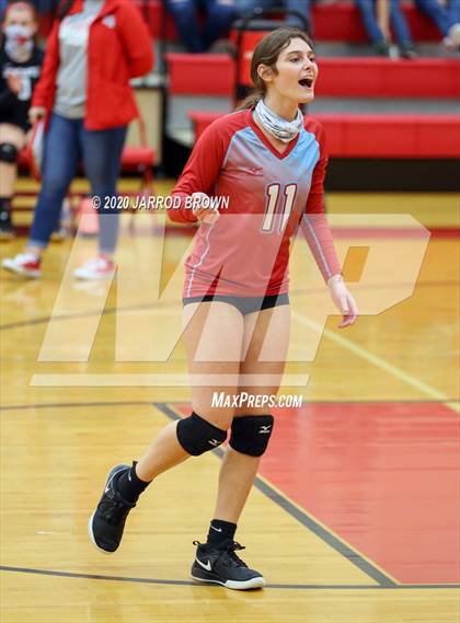 Thumbnail 2 in Bridge City vs Lumberton photogallery.