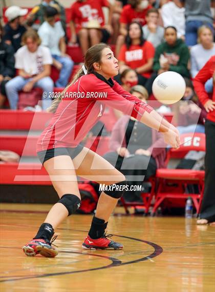 Thumbnail 1 in Bridge City vs Lumberton photogallery.