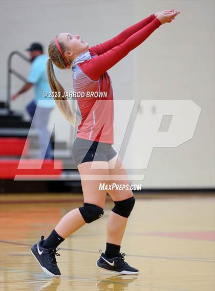 Thumbnail 3 in Bridge City vs Lumberton photogallery.