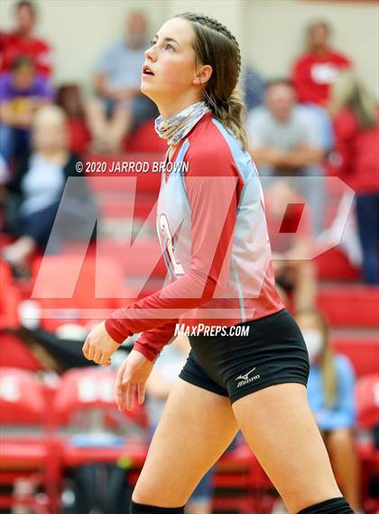 Thumbnail 3 in Bridge City vs Lumberton photogallery.