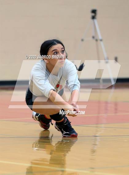 Thumbnail 2 in Bridge City vs Lumberton photogallery.