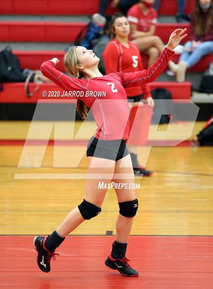 Thumbnail 1 in Bridge City vs Lumberton photogallery.