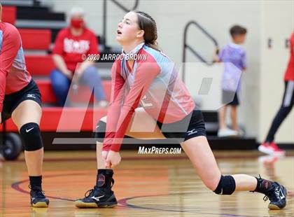 Thumbnail 2 in Bridge City vs Lumberton photogallery.