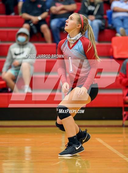 Thumbnail 3 in Bridge City vs Lumberton photogallery.