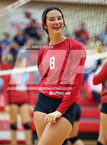 Thumbnail 3 in Bridge City vs Lumberton photogallery.