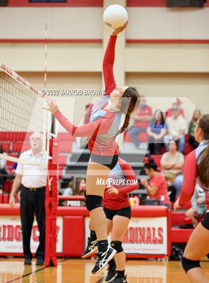 Thumbnail 1 in Bridge City vs Lumberton photogallery.
