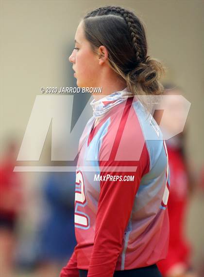 Thumbnail 2 in Bridge City vs Lumberton photogallery.