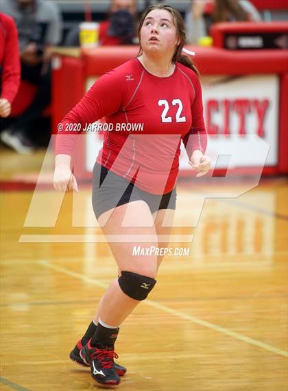 Thumbnail 1 in Bridge City vs Lumberton photogallery.