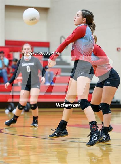 Thumbnail 3 in Bridge City vs Lumberton photogallery.