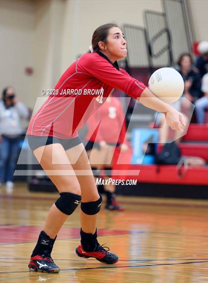 Thumbnail 3 in Bridge City vs Lumberton photogallery.
