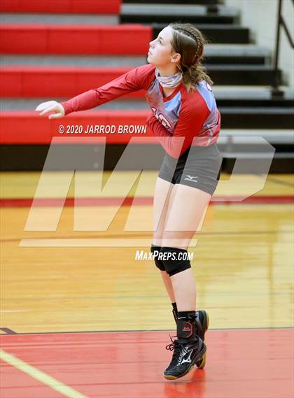 Thumbnail 2 in Bridge City vs Lumberton photogallery.