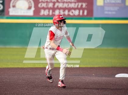 Thumbnail 3 in Boerne-Champion vs. Sharyland (UIL Region IV 5A Baseball Semifinal) photogallery.