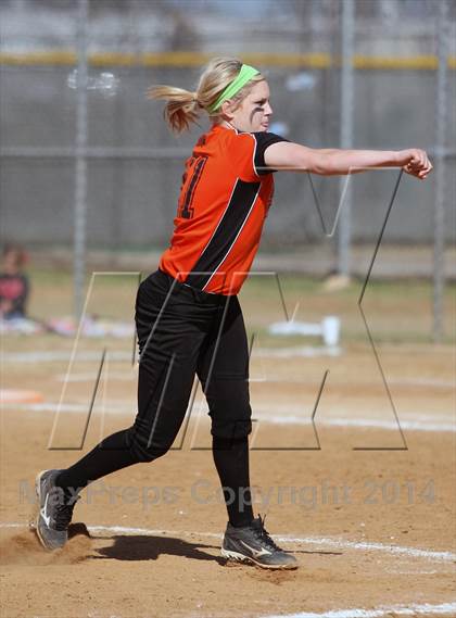 Thumbnail 1 in Queen City vs. Gilmer (Texas 2 Step Tournament) photogallery.